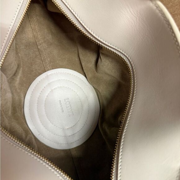 Loewe Paseo Small Leather Shoulder Bag in Angora Cream Color - Picture 12 of 13